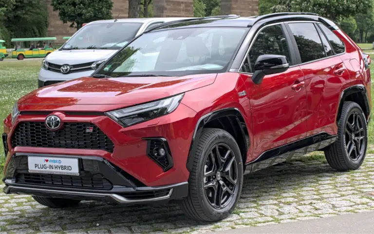 Toyota RAV4 owner loves his car but there's one quirk with hybrids that constantly causes him issues