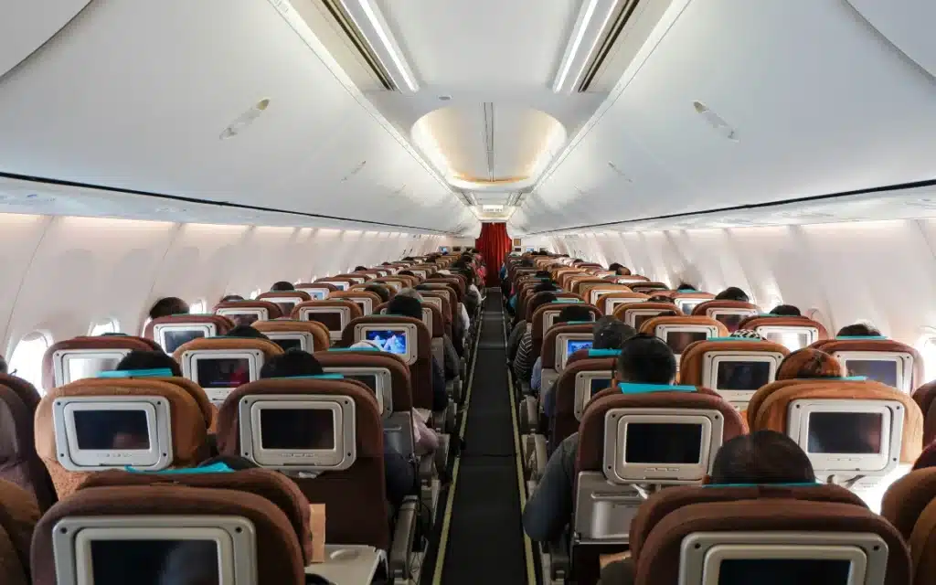 TikToker leaves people divided with their 'unethical' plane life hack to punish passengers reclining seats
