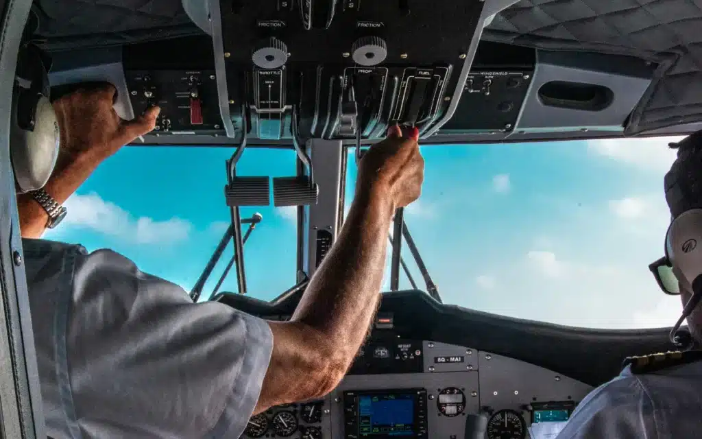 Pilot says that if you can drive a car you can fly a plane and explains why