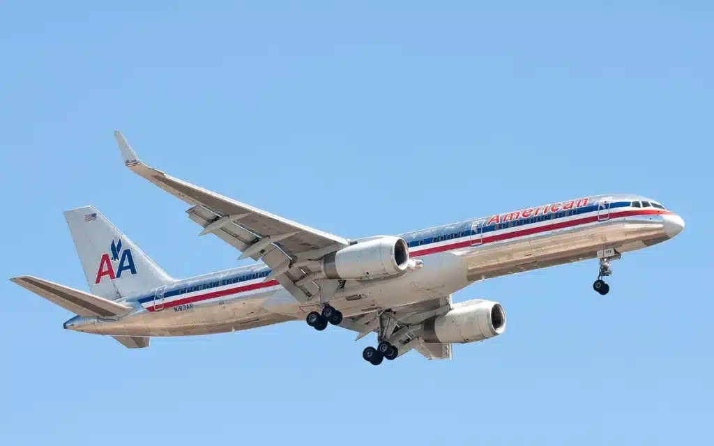 Pilot explains the most challenging part about flying a commercial jet