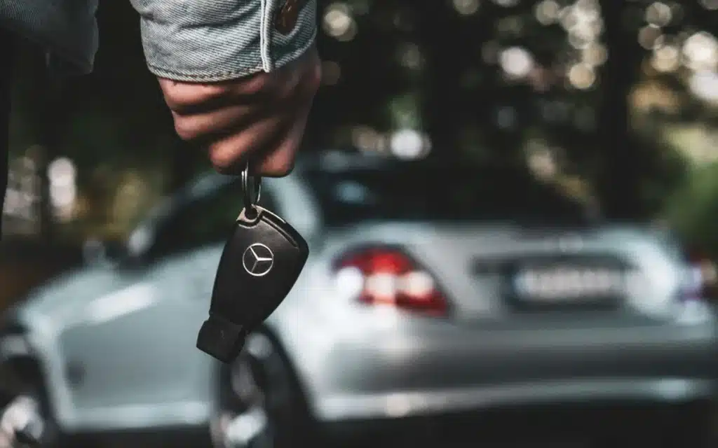 Man shows off secret key fob hack that no dealership tells you and proves it's universal by using it on Porsche, Mazda and Mercedes