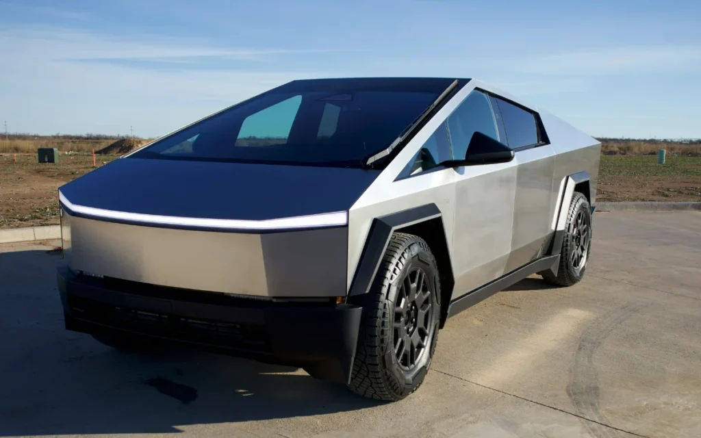 A Tesla Cybertruck has shown up in Milan and left locals completely shocked