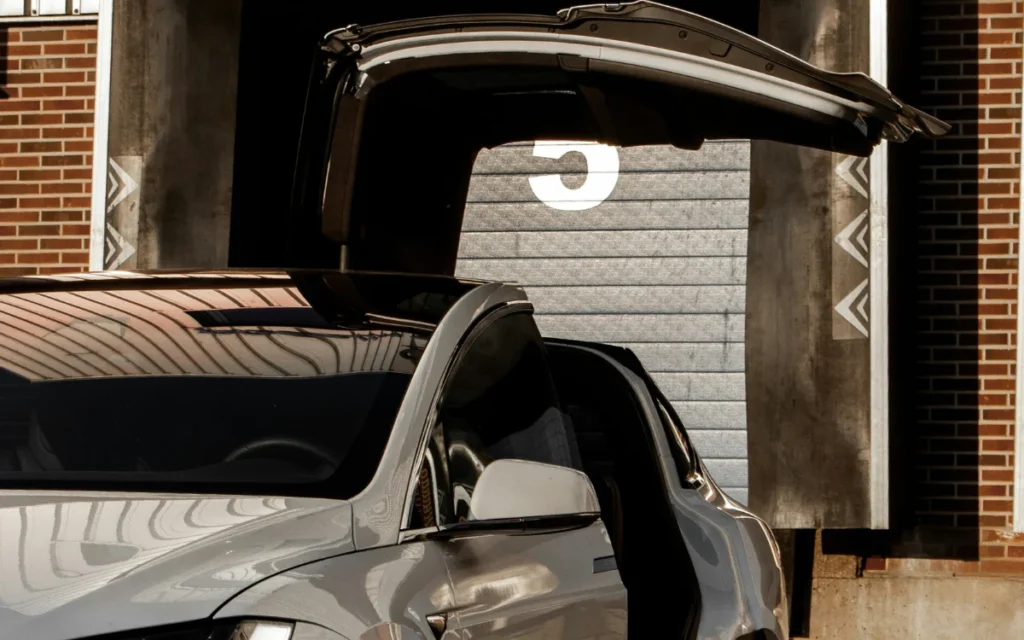Man shares important Tesla hack which lets you get out if the electrical doors fail