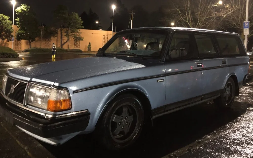 Oregon man says his 1987 Volvo 240 is 'best car ever made' as it hits 443k miles and still causes no issues 