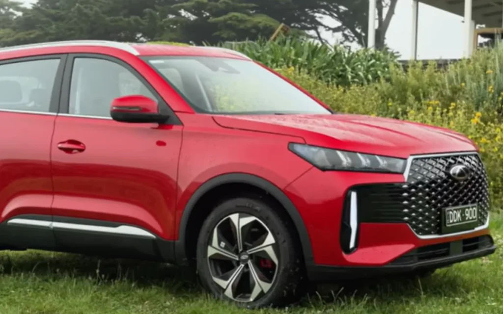 Man who fell to his knees after seeing his very cheap Chinese SUV in person reveals if he'd buy one again