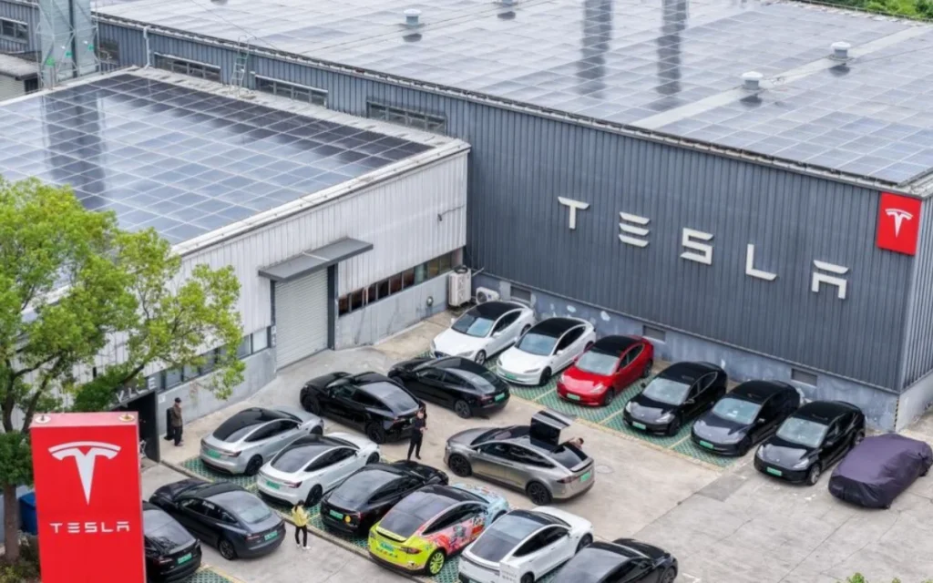 Tesla Centers in Asia are using rooftop solar panels to power EV production