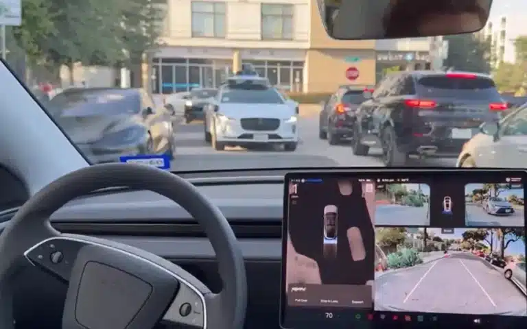 Tesla Robotaxi and Waymo come head-to-head in Texas, see how they react