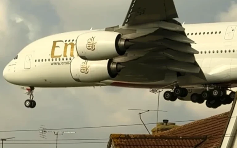 Airbus A380 gracefully glides just above houses in video that seems a little too close for comfort