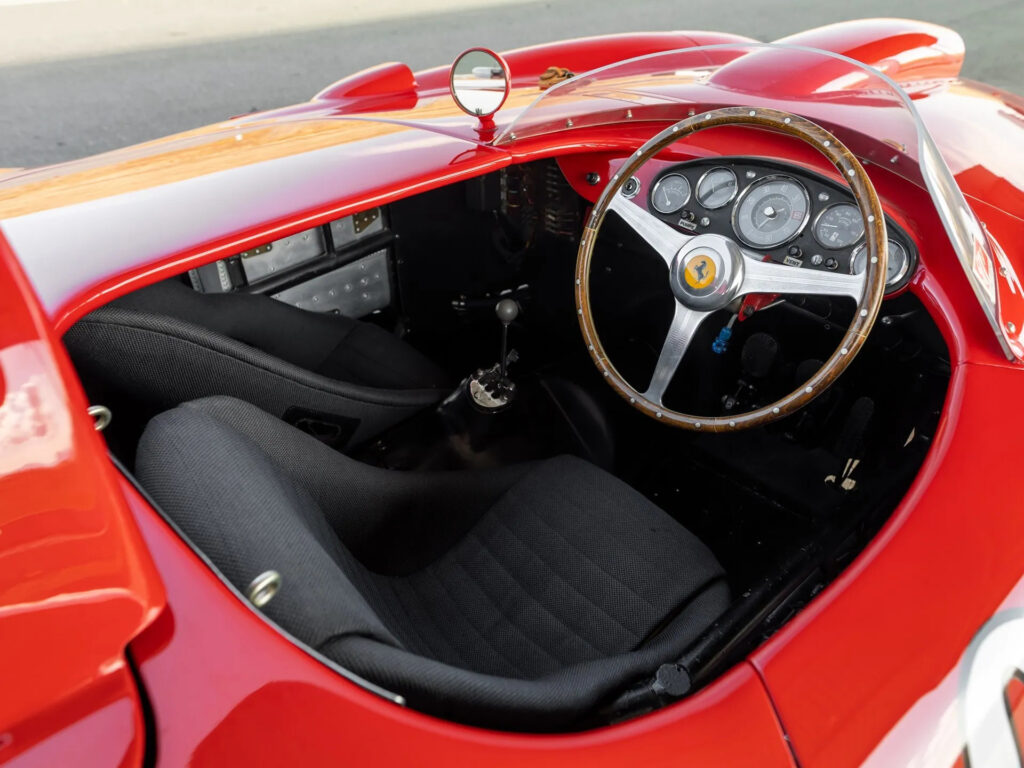 Ferrari 410 interior