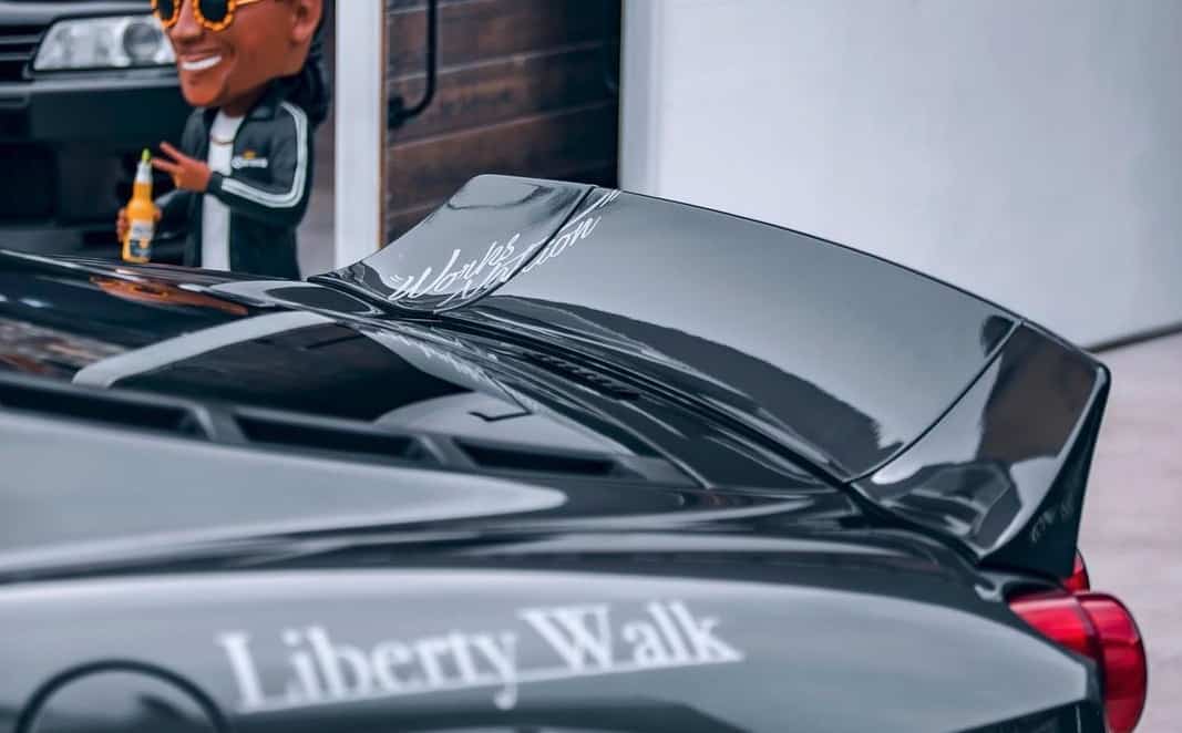 Liberty Walk Ferrari: Spoiler