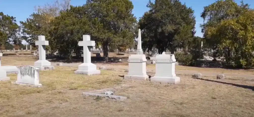 Texas oil heiress loved her Ferrari so much when she died in 1977 she was buried in it