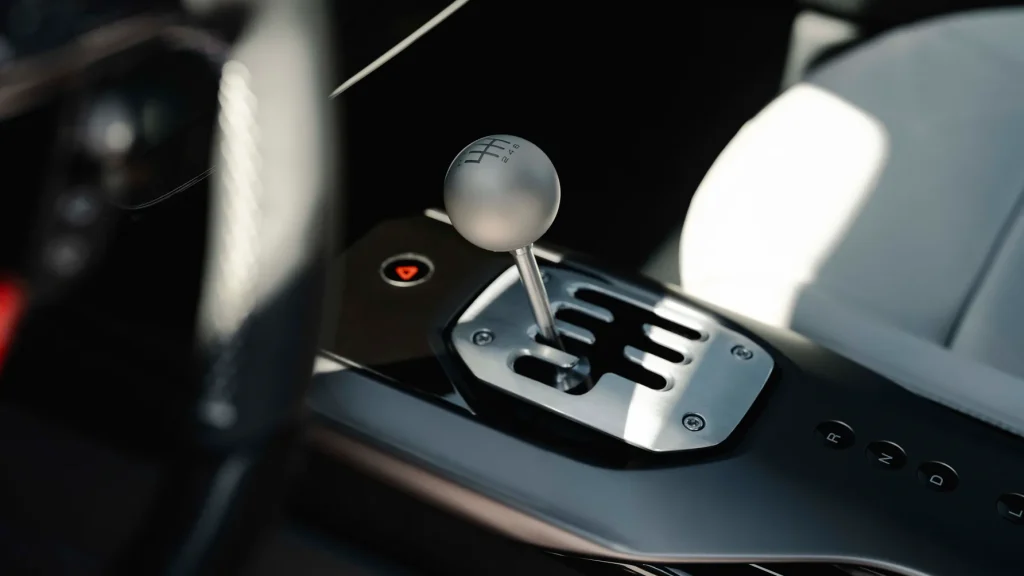 The new Ferrari 12Cilindri Manuale comes with a manual-automatic transmission that's an engineering masterpiece, but it's also not 'real'