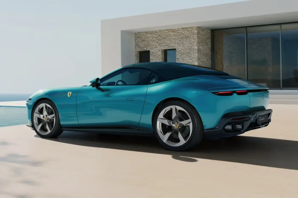 Ferrari just unveiled the new Amalfi Spider which, per tradition, comes just a few months after its coupe sibling