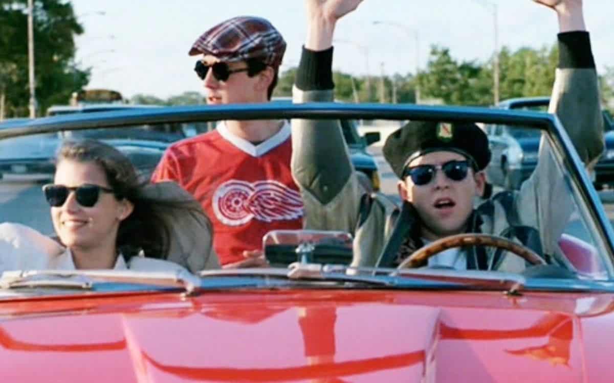 Ferris Bueller takes Sloane and Cameron for a joyride
