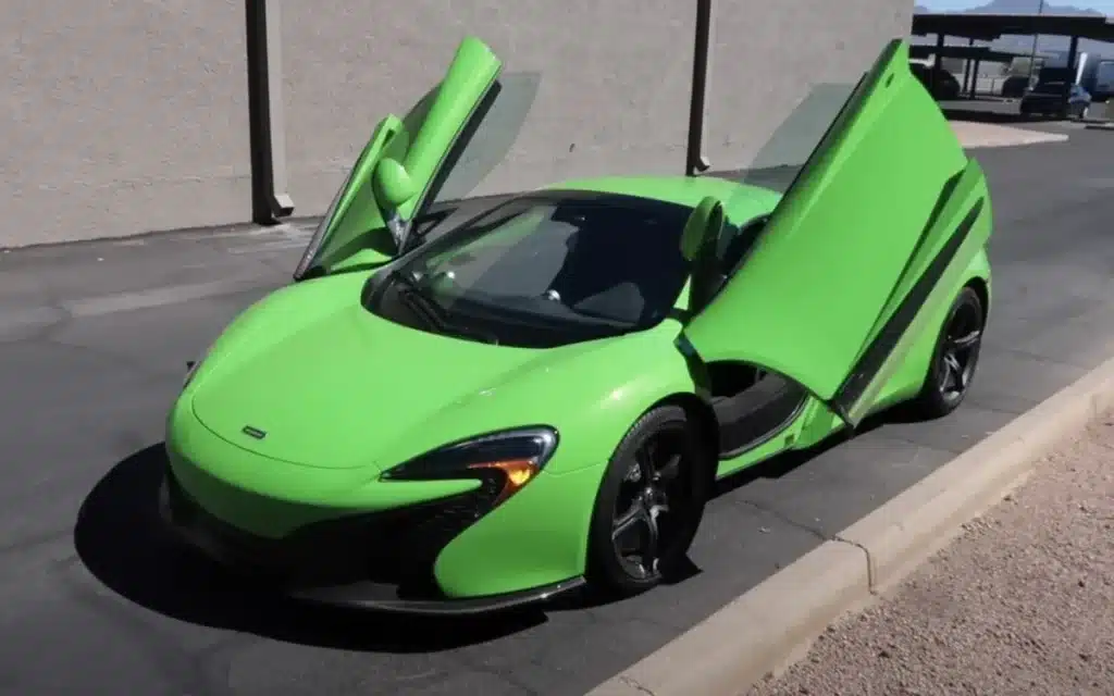 Fire-damaged-McLaren-650S-Spider