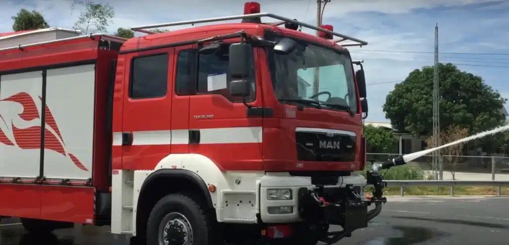 China uses an incredible double-headed fire engine worth over a million dollars