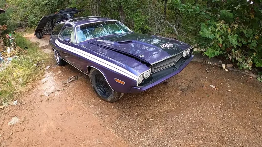While exploring this guy discovered a one-of-one oddity 1971 Dodge Challenger wagon muscle car in the middle of nowhere