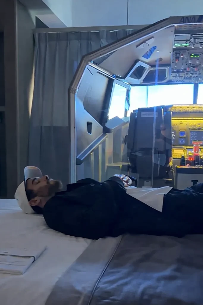 New Jersey man’s hotel room contains an actual aircraft cockpit used for pilot training