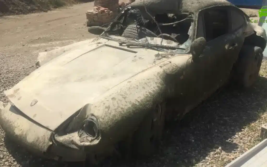 Flooded Porsche 993 Carrera Restoration