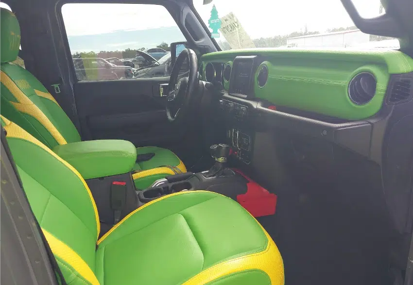 This V8 Jeep Wrangler theft recovery shocked even the thieves. V8 Jeep Wrangler, theft recovery, off-road SUV, custom interior
