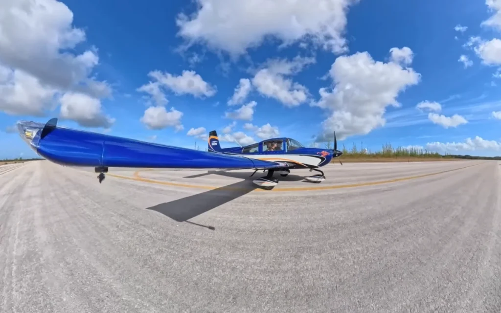 A New York pilot recently attempted the ultimate aviation flex, by trying to land on three billionaire’s private islands in the Bahamas.