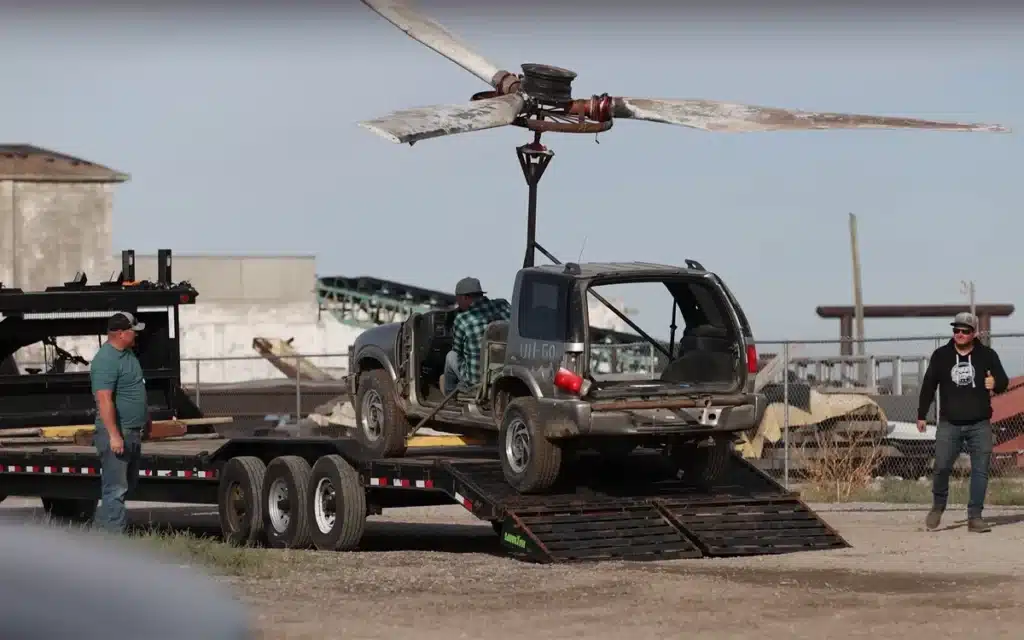 These heavy metal car fanatics from Utah made a homemade helicopter out of a flying SUV, and pushed it off a cliff to see if it could actually fly - HeavyDSparks