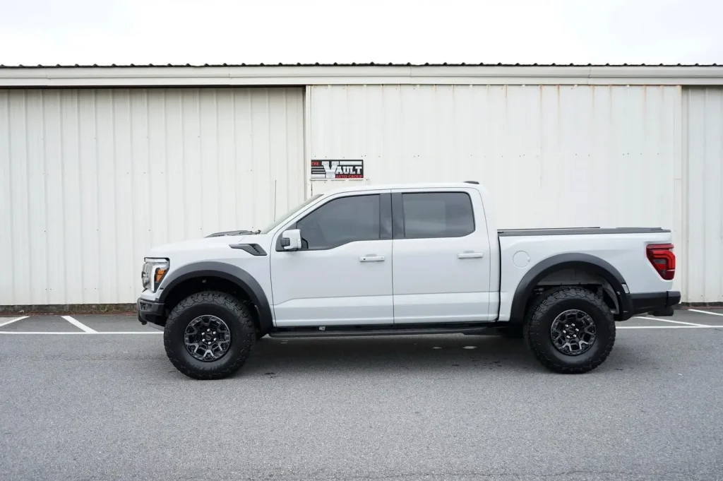 Georgia man buys 2026 Ford F-150 Raptor R for $116,040 and sells it after driving just 152 miles for a surprising profit