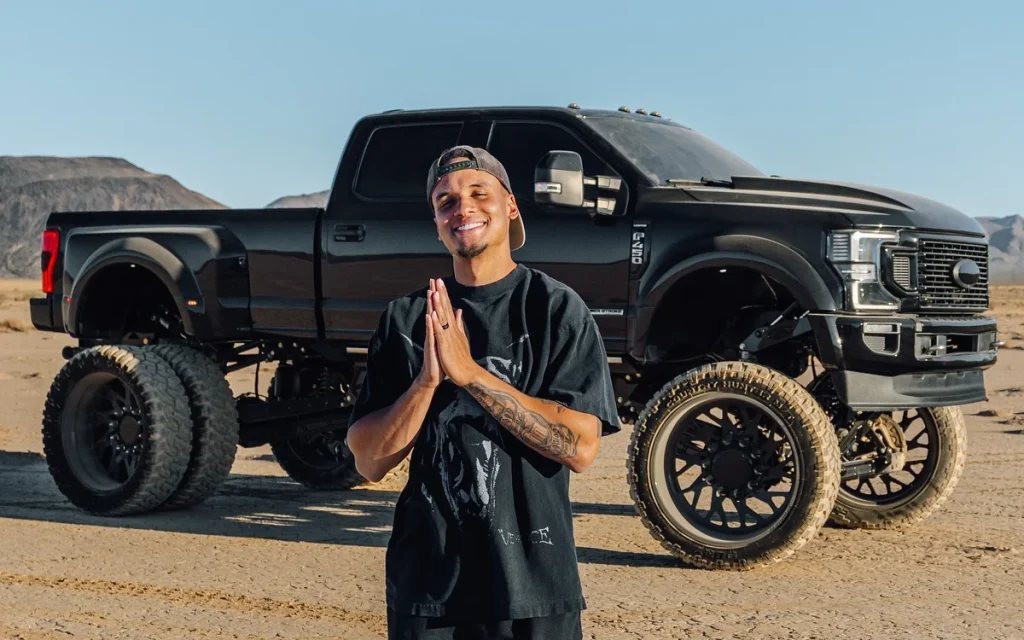 Popular YouTuber Gabe Farrell put out a $10,000 reward after his Ford F450 Anylevel modded truck was stolen in Dallas, and it came in clutch