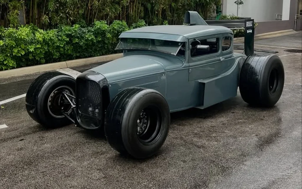 This Ford Model A from the 1930s has been revived as a rat rod that has transformed it into a Formula 1 car in one of the most jaw-dropping builds ever