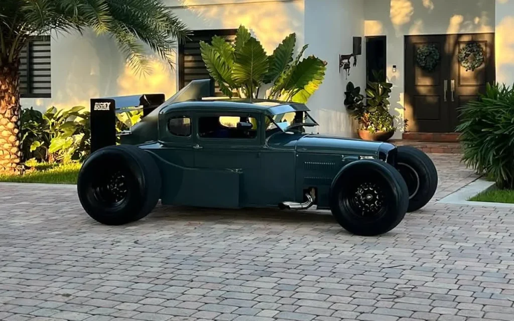 This Ford Model A from the 1930s has been revived as a rat rod that has transformed it into a Formula 1 car in one of the most jaw-dropping builds ever
