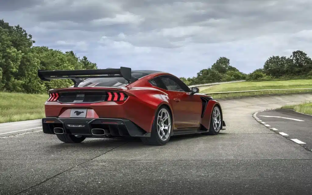 Ford’s most radical idea yet is a desert supercar with 1,000-HP under the hood