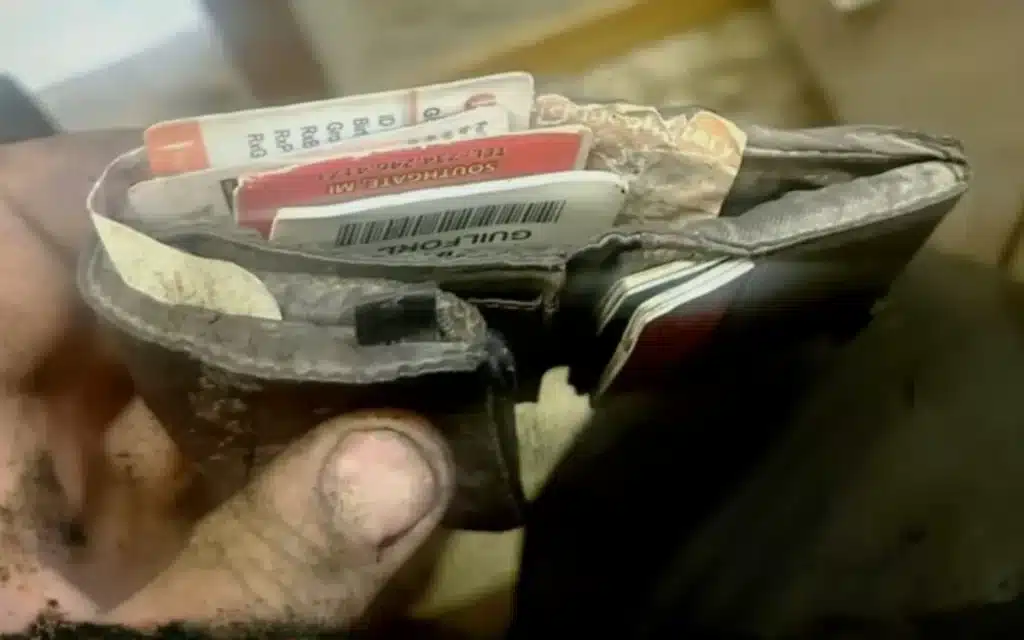 A mechanic in Minnesota found this Ford assembly worker’s long-lost wallet while dismantling a 2015 Edge, and tracked down the owner after eleven years