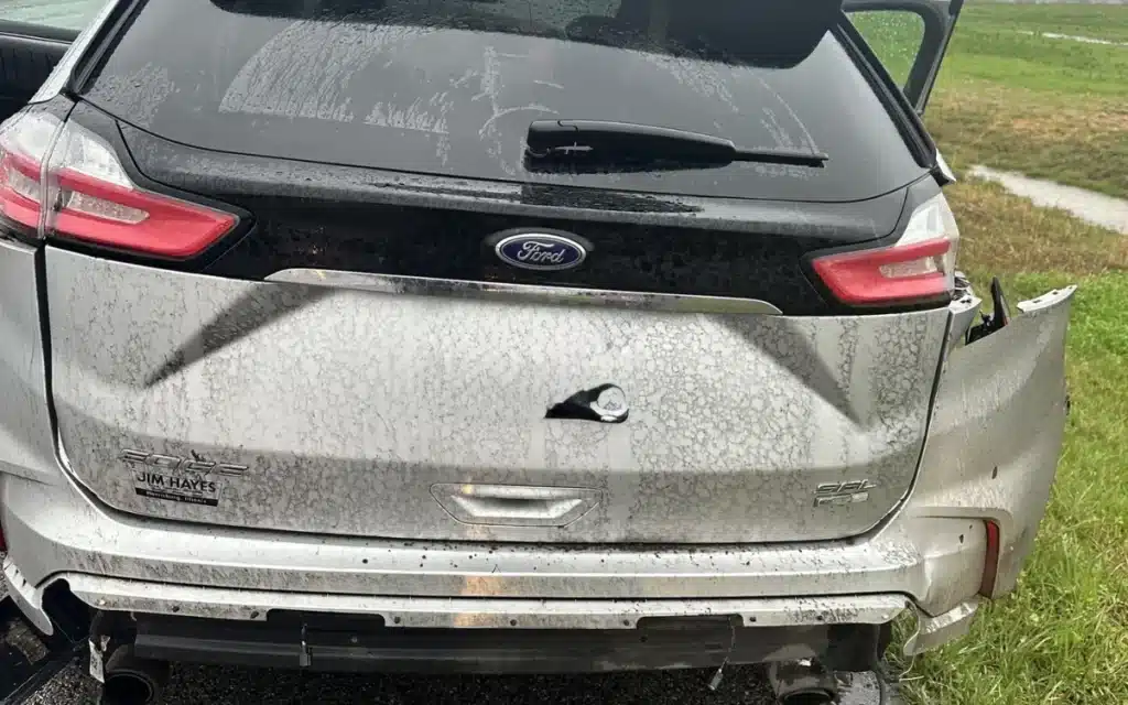 Ford SUV in Illinois was struck by lightning while a family was in it but the consequence was incredible