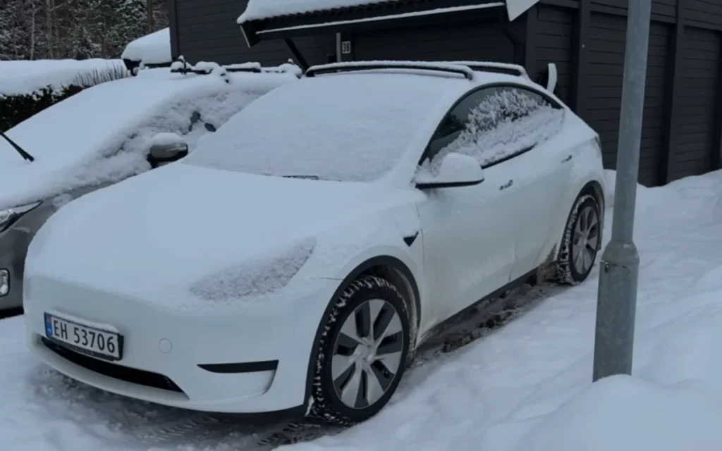 This Norway man decided to freeze the battery in this Tesla Model Y LFP to see how it would perform when cold