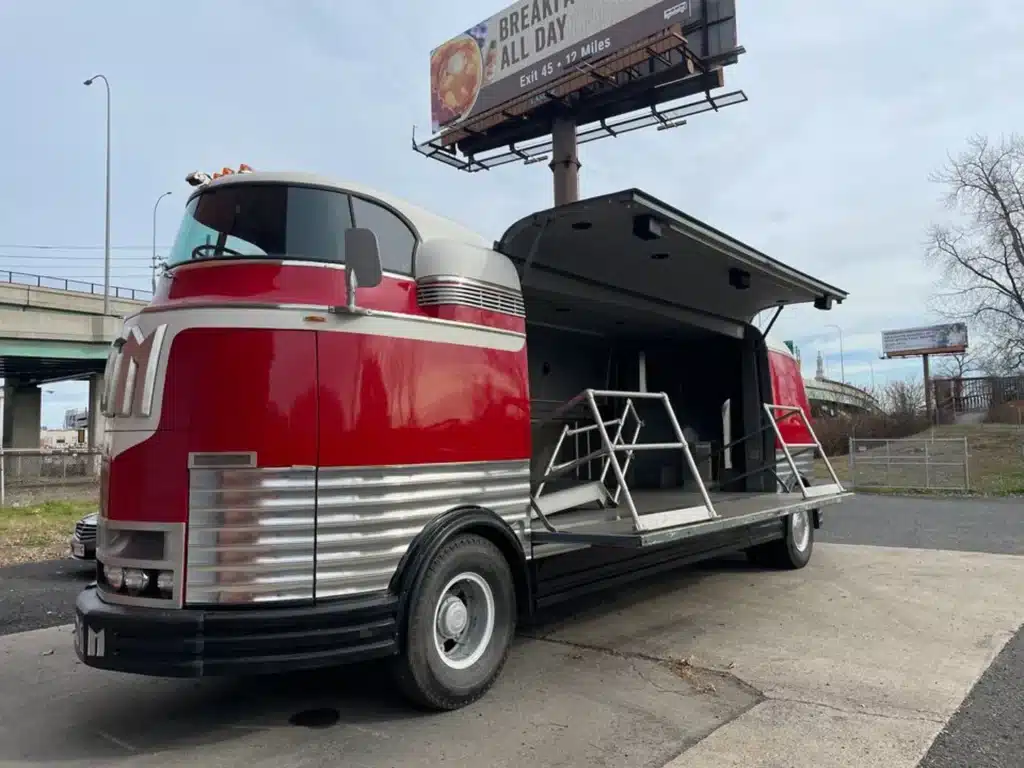 Rare 1-of-12 GM Futurliner appeared online out of nowhere