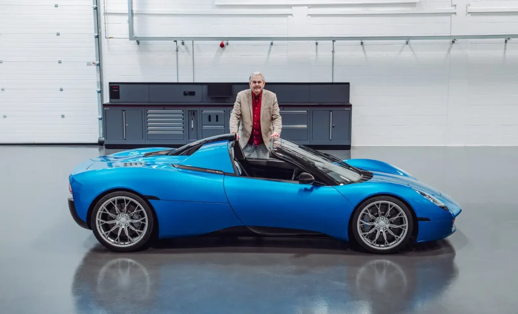 This $1,800,000 million Gordon Murray T.33 is the ultimate purist supercar and the GMA T.33 is arriving in 2026