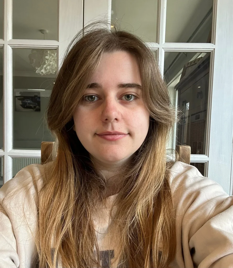 We used Gemini to turn casual photos into free polished professional headshots and the results are surprising