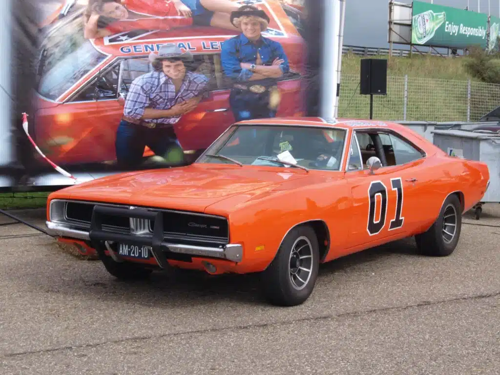Iconic Dukes of Hazzard General Lee car flies through the air as it jumps Kentucky fountain