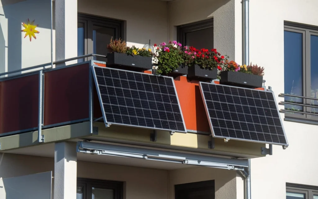 Across the country, Americans are discovering that plug-in solar panels are making solar power cheaper and easier than ever. 