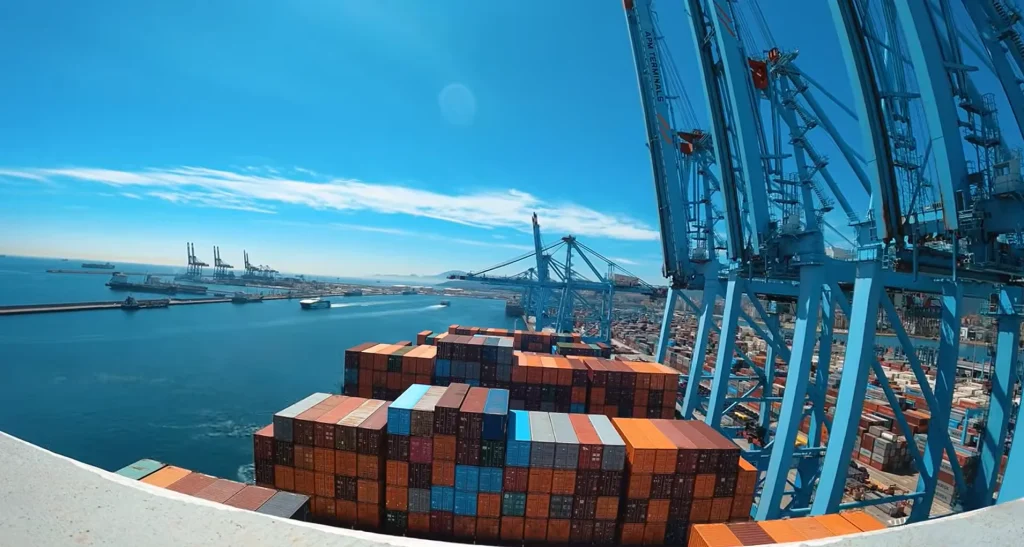 Man steps inside world's biggest ship and its engine is so big it feels like a building