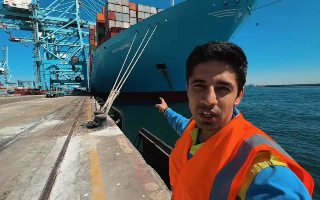 Man steps inside world's biggest ship and its engine is so big it feels like a building
