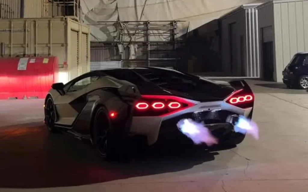 This is the world's only modified Lamborghini Sian - because Gintani has provided a fire-breathing exhaust