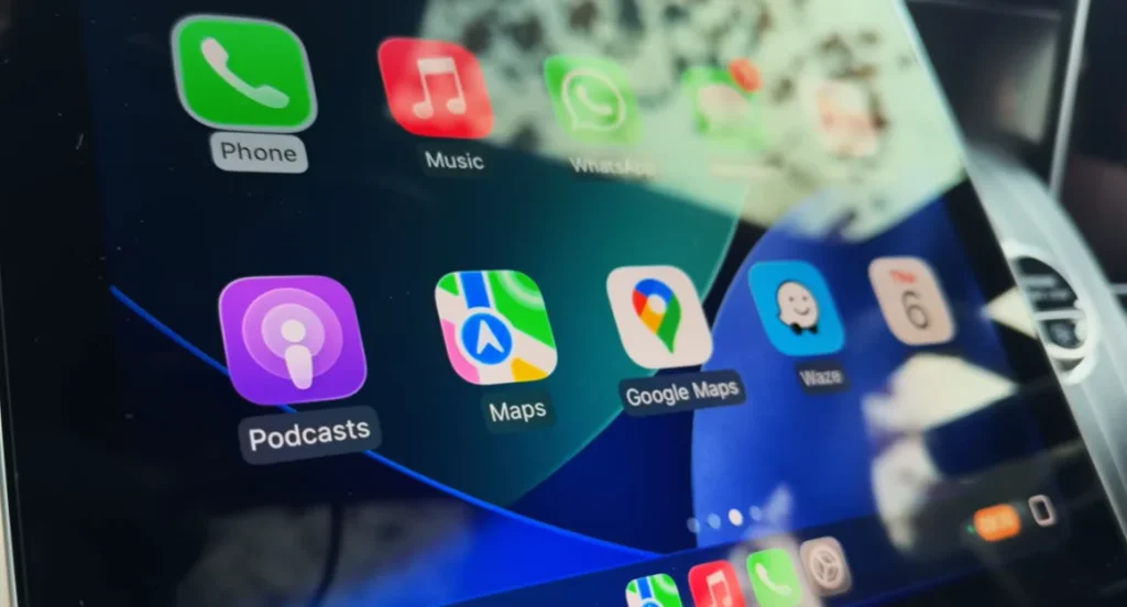 Man compares Waze and Google Maps and ends up conceding it's barely even a debate as one is just miles ahead