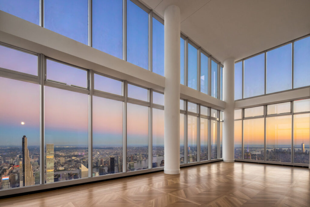 New York City penthouse: Grand Salon in the world's tallest penthouse