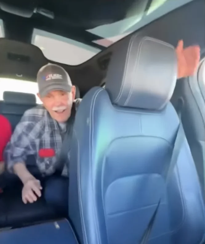 Minneapolis grandparents take ride in a Waymo robotaxi for the first time and their wholesome reaction goes viral