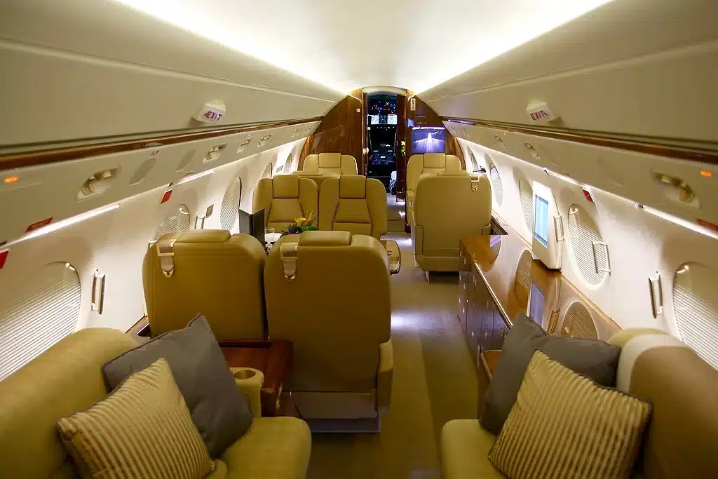sacramento charterer gulfstream g550 private jet ownership costs