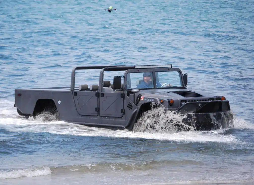 H1-Panther, Hummer boat on water, front