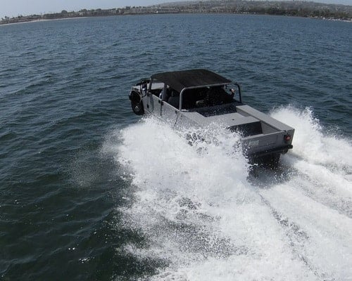 H1-Panther, Hummer boat on water, rear