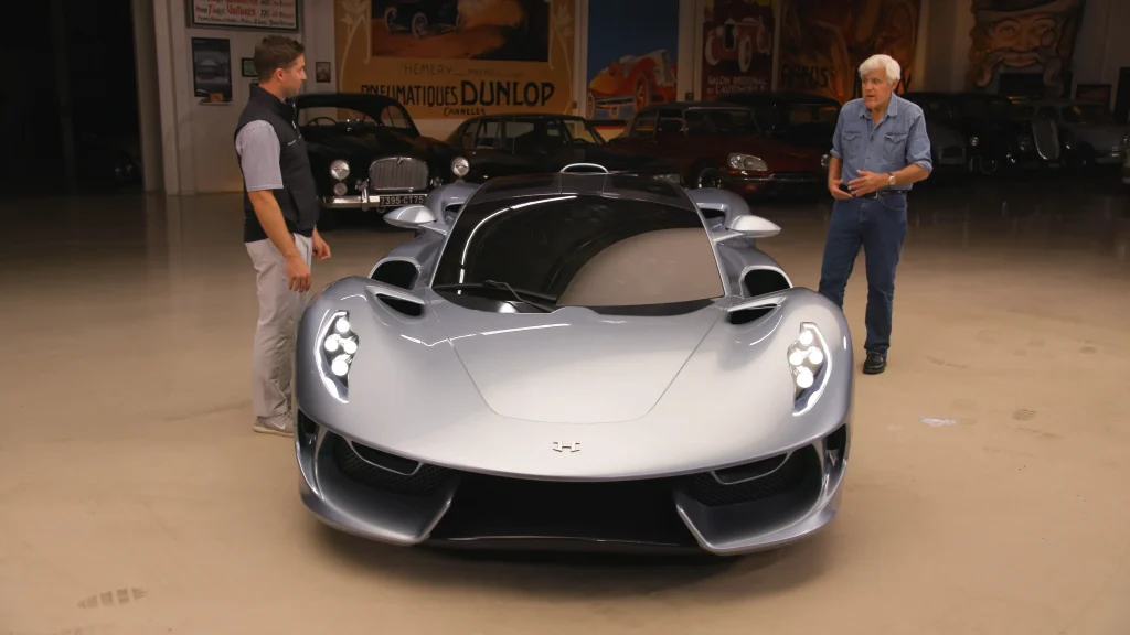 Jay Leno gets an exclusive first look at the 2029 Hennessey Blackbird hypercar packing 850 HP based on the iconic SR-71