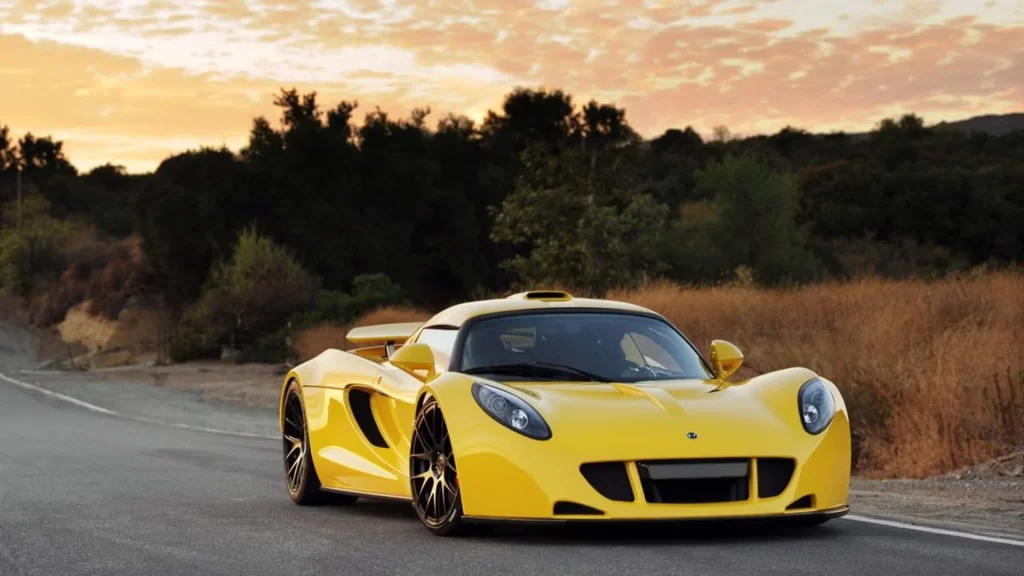 Hennessey Venom GT supercar managed the fastest speed ever for a production car with manual transmission